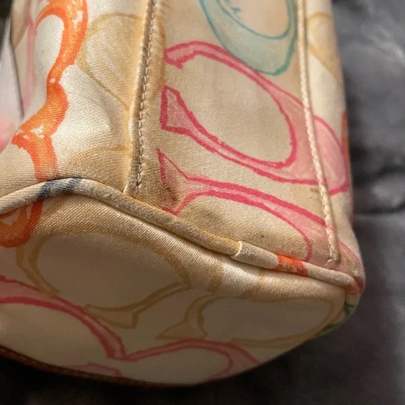 Coach barrel bag L0694-10677 and matching wallet. - Picture 6 of 11